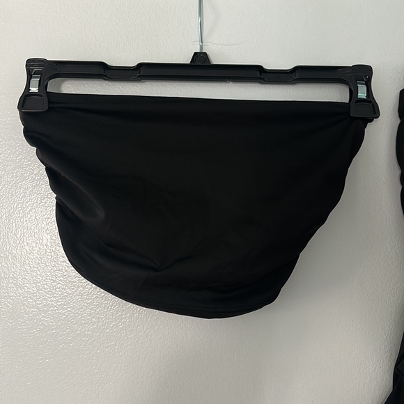 Fun & Flirty Black Two Piece Set: Tube Top & Ruffle Asymmetrical Skirt🖤🖤 - Picture 5 of 8